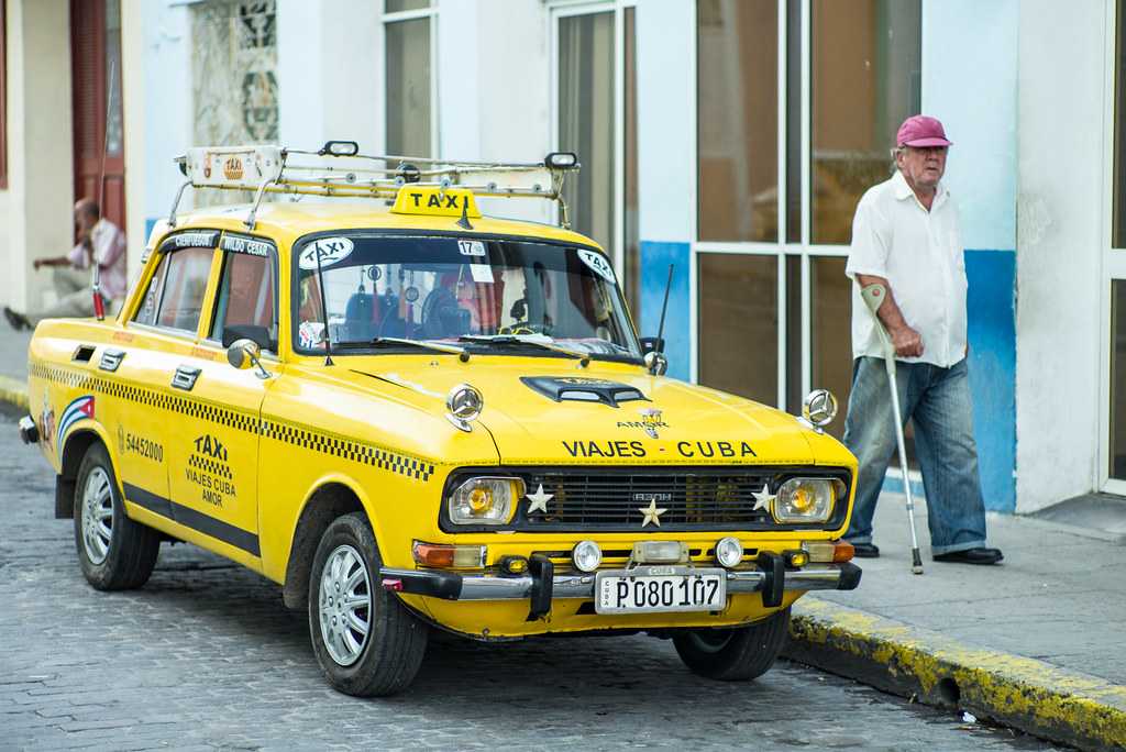 Старый таксопарк. Такси ВАЗ 2106 Жигули. Такси Жигули 2107. ВАЗ 2105 такси. Такси ВАЗ 2105 Жигули.